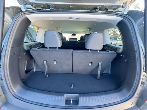 Used 2025 Hyundai Santa Fe SEL image 25