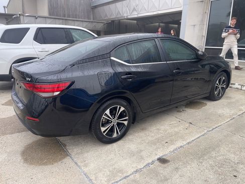 Used 2022 Nissan Sentra SV image 4