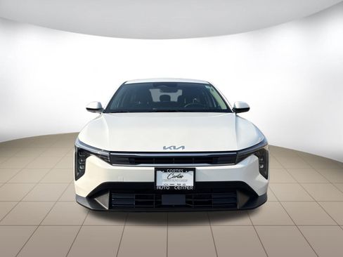 Used 2025 Kia K4 FWD image 2