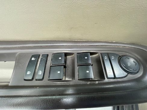 Used 2014 GMC Acadia Denali AWD/4WD image 16