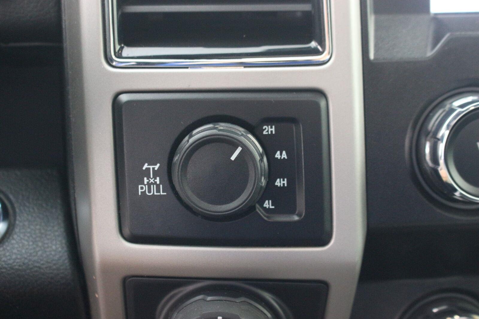 Used 2020 Ford F150 Lariat AWD/4WD image 31