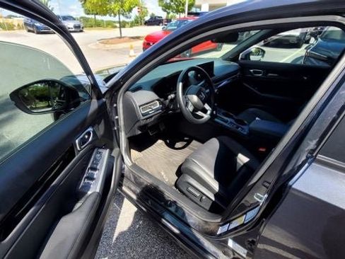 Used 2025 Honda Civic Sport image 8