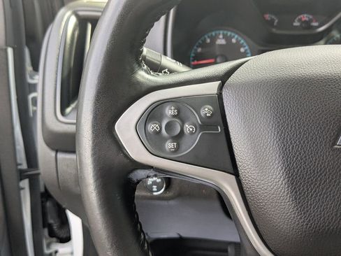 Used 2022 Chevrolet Colorado LT w/ Fleet Safety Package image 16