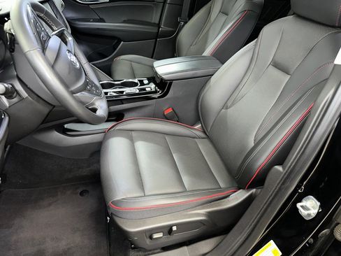 Certified 2023 Buick Envision Essence w/ Sport Touring Package image 5