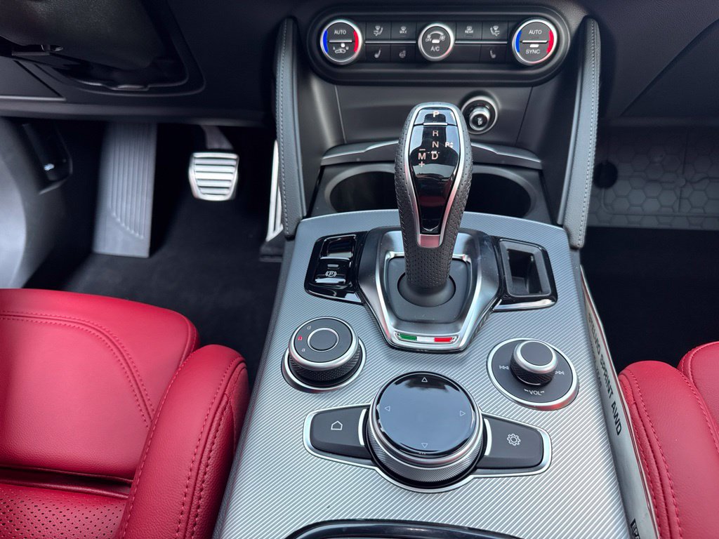 New 2026 Alfa Romeo Stelvio Sprint AWD/4WD image 38
