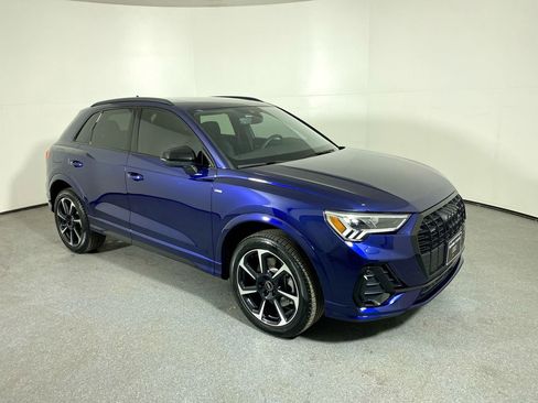 Certified 2025 Audi Q3 2.0T Premium Plus w/ Premium Plus Package image 29