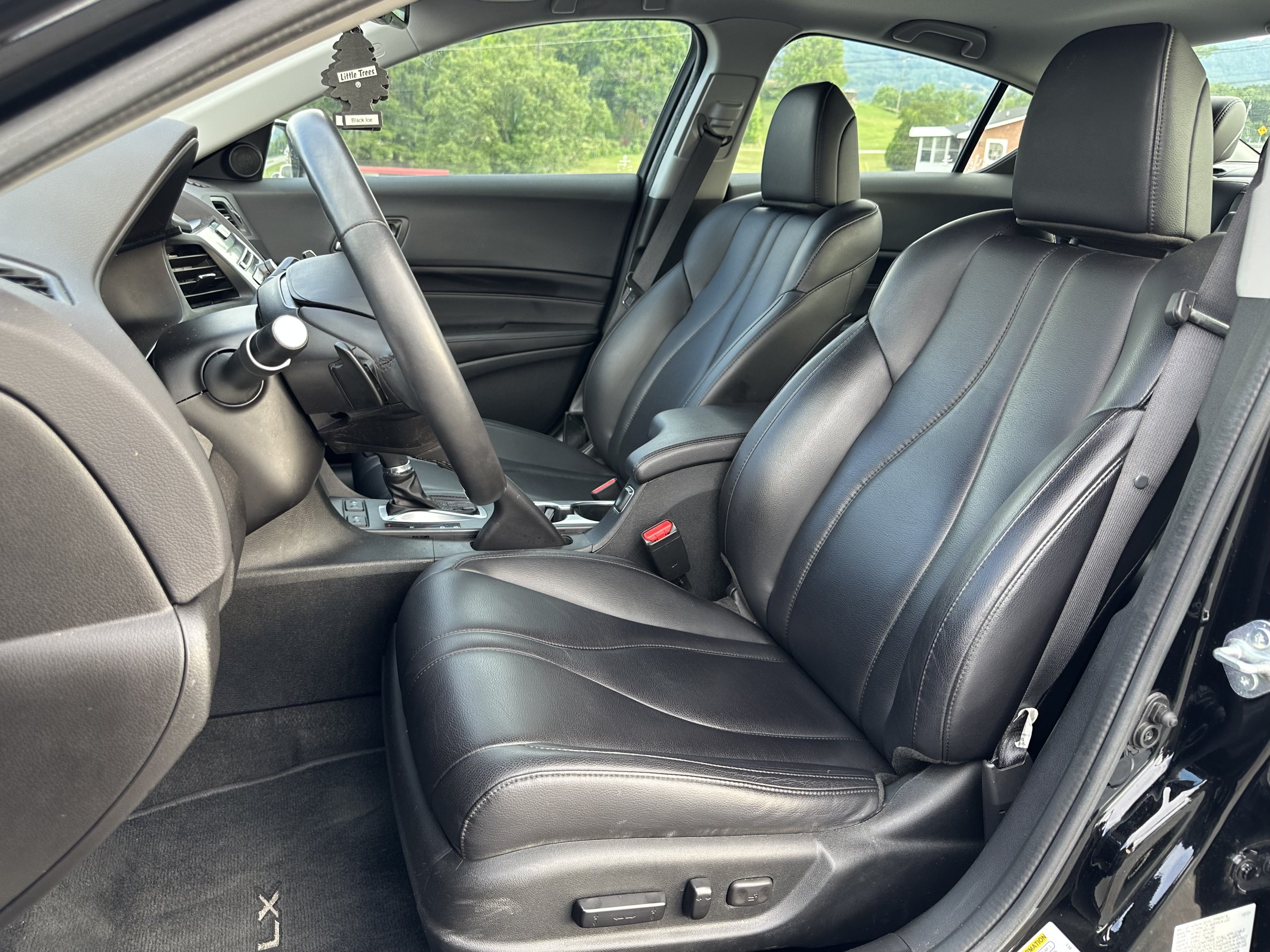 Used 2022 Acura ILX FWD image 9