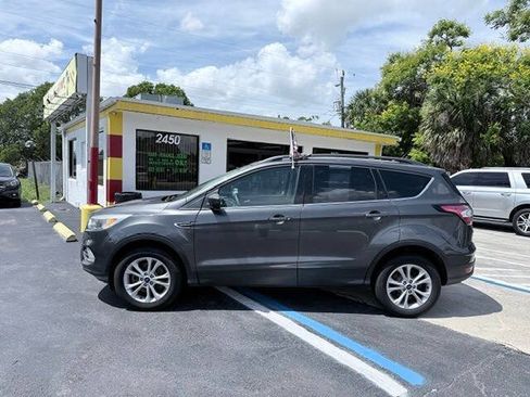 Used 2018 Ford Escape SE AWD/4WD image 7