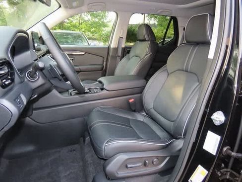 New 2025 Honda Pilot Elite image 12