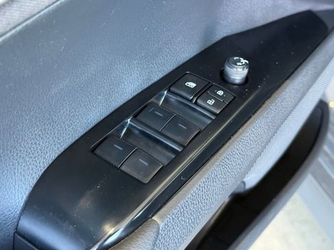 Used 2025 Toyota Camry LE image 18