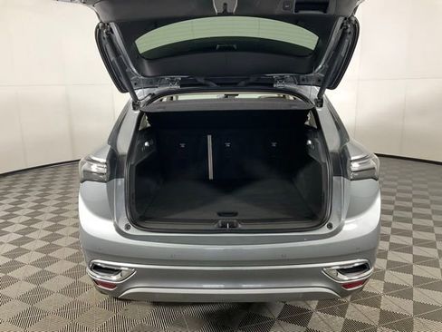 Used 2023 Buick Envision Avenir image 36