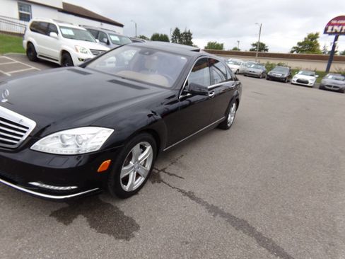 Used 2011 Mercedes-Benz S 550 4MATIC image 33