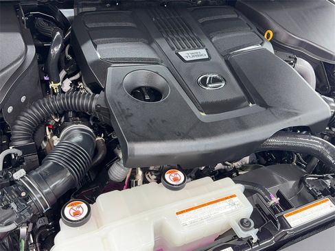 Used 2025 Lexus GX 550 image 65