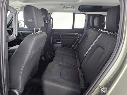 Used 2023 Land Rover Defender 110 image 16