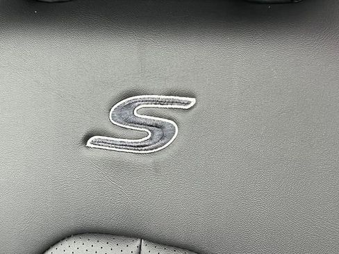New 2026 Chrysler Pacifica Select w/ S Appearance Package FWD image 12