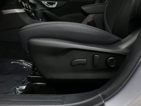 Used 2023 Subaru Forester Premium AWD/4WD image 17