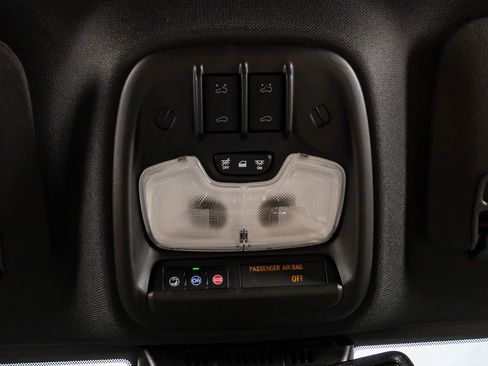 Used 2023 Chevrolet Colorado ZR2 w/ ZR2 Convenience Package III AWD/4WD image 29