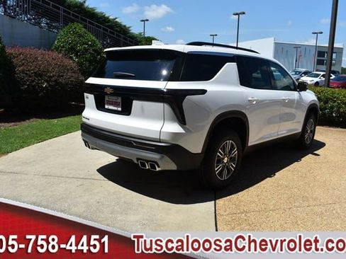 New 2026 Chevrolet Traverse LT w/ Driver Confidence Package image 11