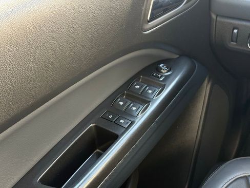 Used 2022 Chevrolet Colorado Z71 image 7