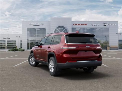 New 2026 Jeep Grand Cherokee L Laredo image 3