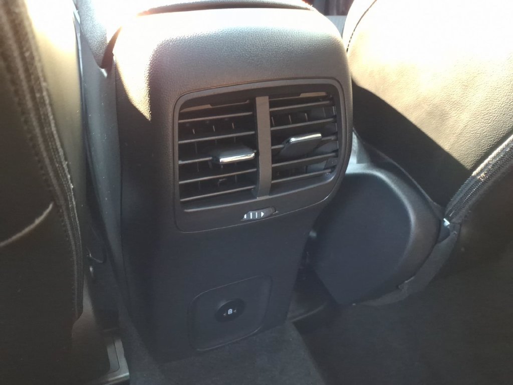 Used 2024 Ford Escape ST-Line w/ Tech Pack #1 AWD/4WD image 17