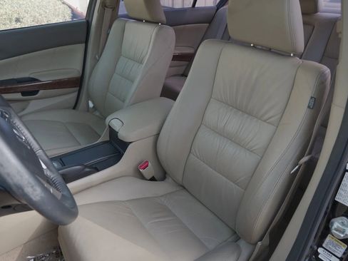 Used 2010 Honda Accord EX-L image 6