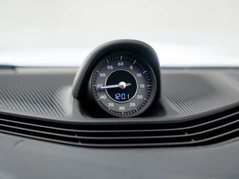 Certified 2021 Porsche Taycan 4S image 30