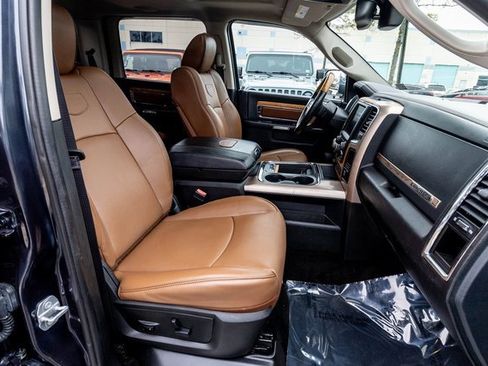 Used 2017 RAM 1500 Laramie Longhorn image 46