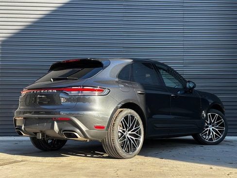 Certified 2026 Porsche Macan AWD/4WD image 7