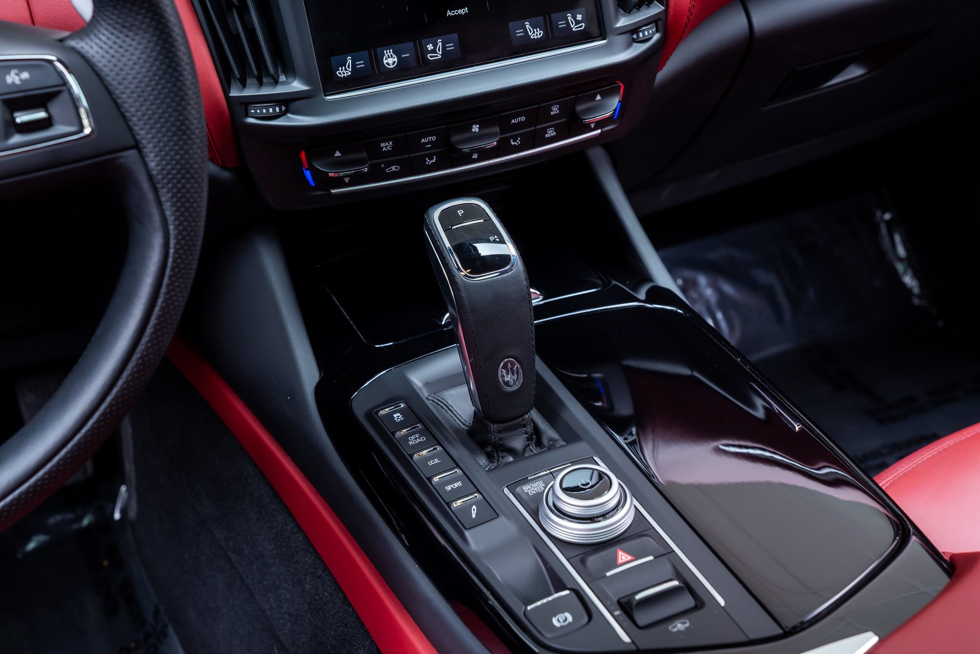 Used 2023 Maserati Levante GT AWD/4WD image 13