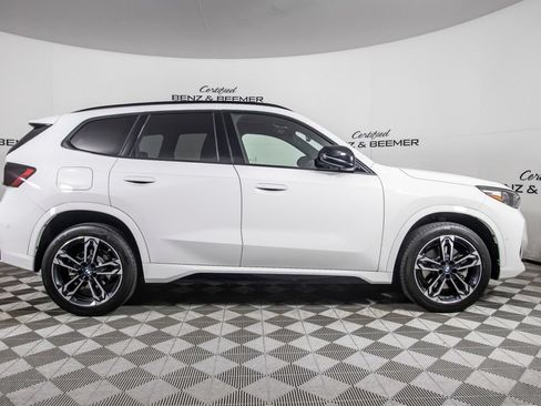 Used 2023 BMW X1 xDrive28i w/ M Sport Package AWD/4WD image 3