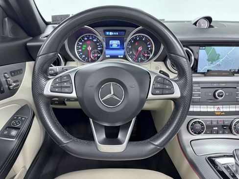 Used 2017 Mercedes-Benz SLC 300 image 19