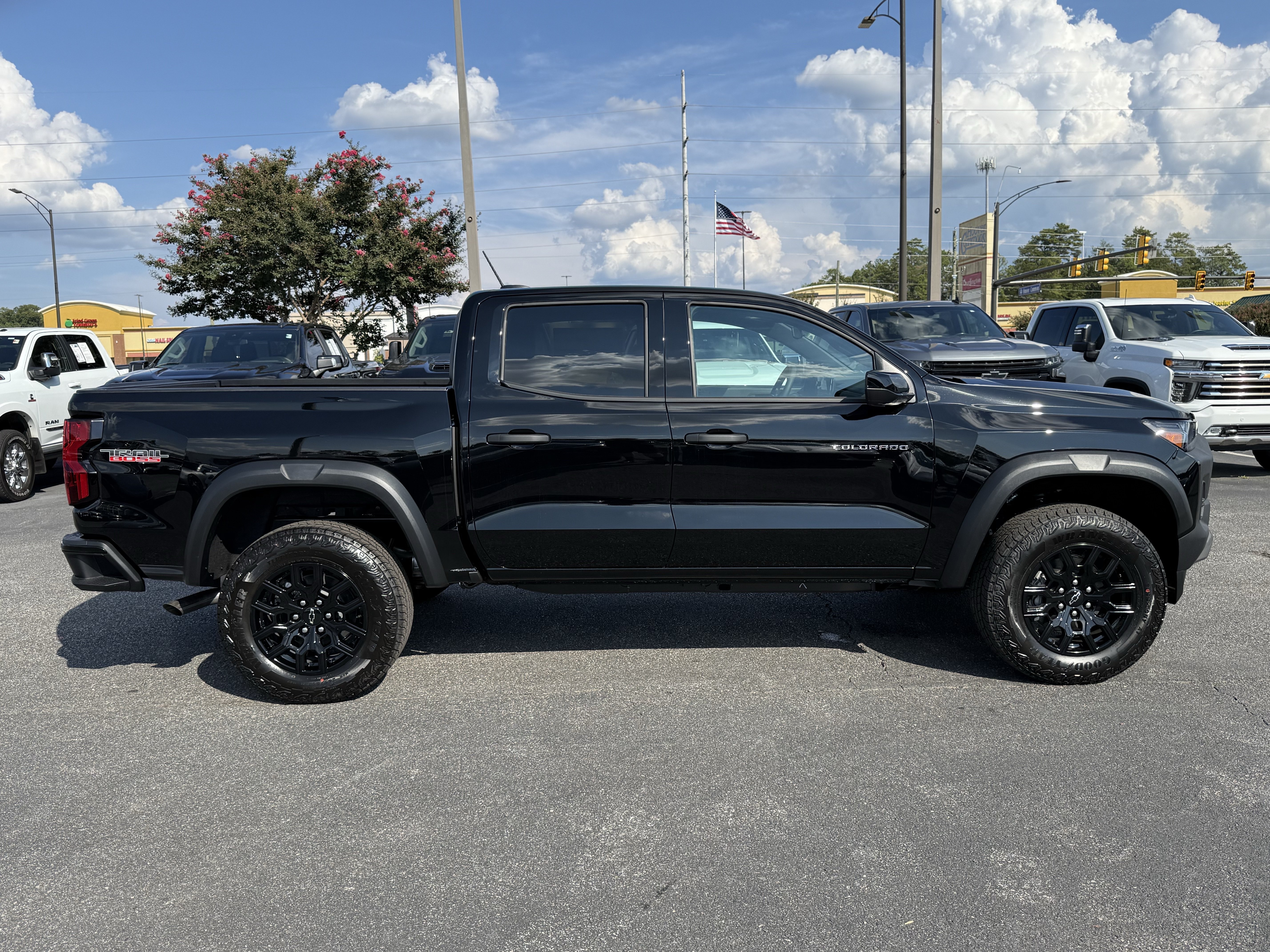 New 2026 Chevrolet Colorado Trail Boss AWD/4WD image 11
