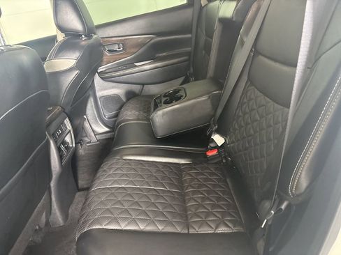 Used 2024 Nissan Murano Platinum w/ Cargo Package image 24