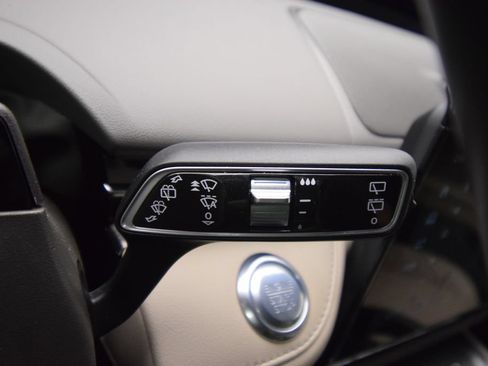 Used 2024 Lincoln Nautilus Premier AWD/4WD image 39