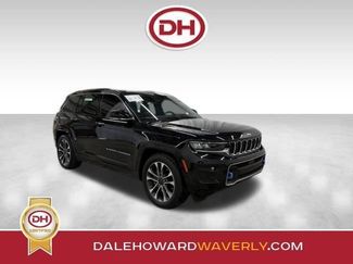 Used 2023 Jeep Grand Cherokee Overland AWD/4WD video 1