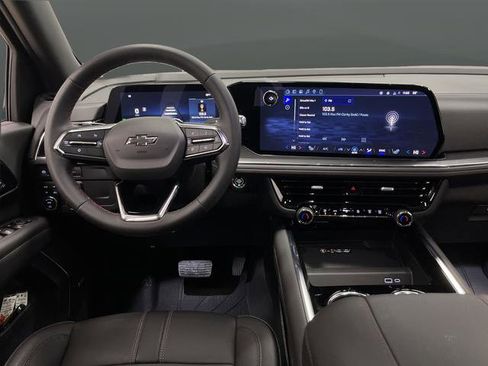 New 2026 Chevrolet Suburban RST w/ RST Capability Package image 5