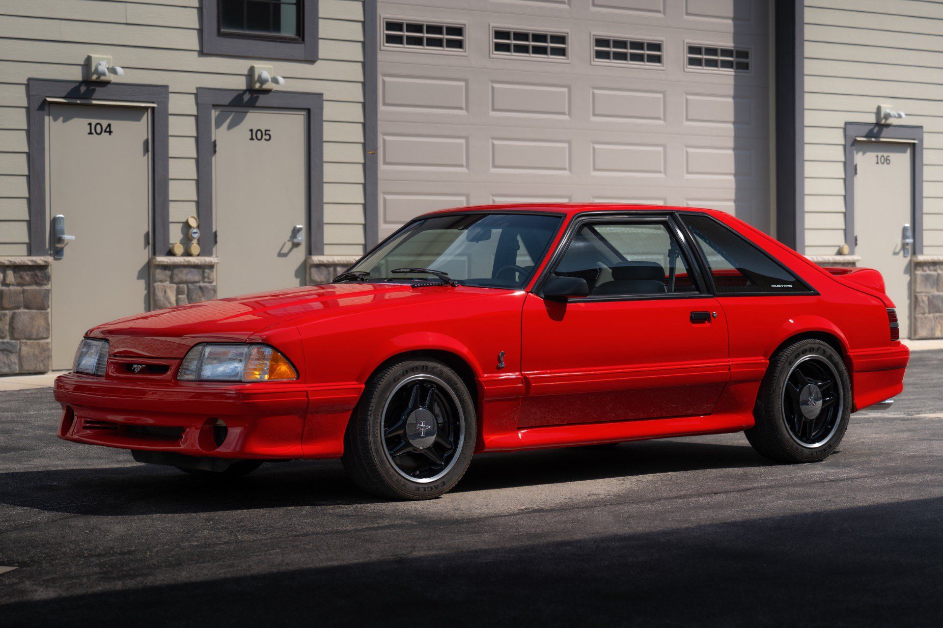 Used 1993 Ford Mustang Cobra RWD image 2