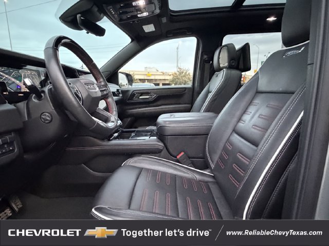 Used 2025 GMC Yukon XL AT4 Ultimate AWD/4WD image 29