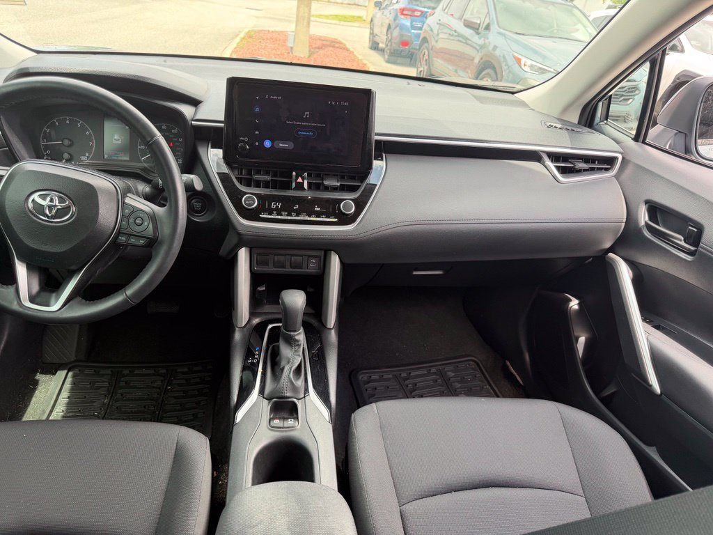Used 2024 Toyota Corolla Cross LE FWD image 21