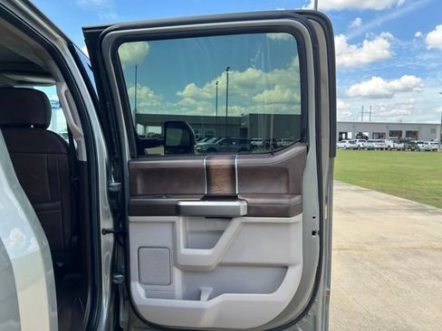 Used 2019 Ford F250 Limited w/ FX4 Off-Road Package AWD/4WD image 20