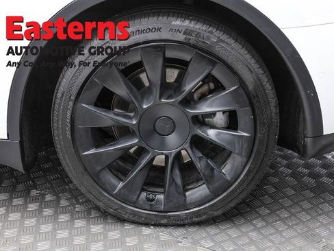 Used 2020 Tesla Model Y Long Range image 8