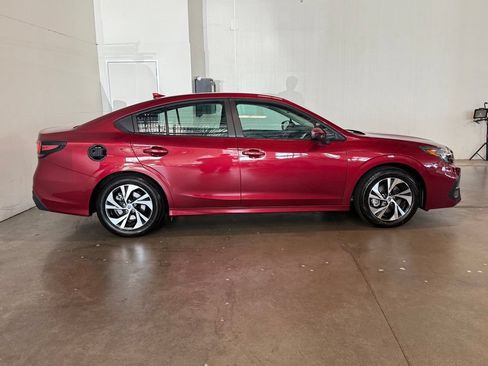 Used 2025 Subaru Legacy Premium AWD/4WD image 14