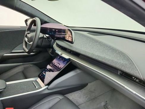 Used 2024 Lucid Air Pure RWD image 20