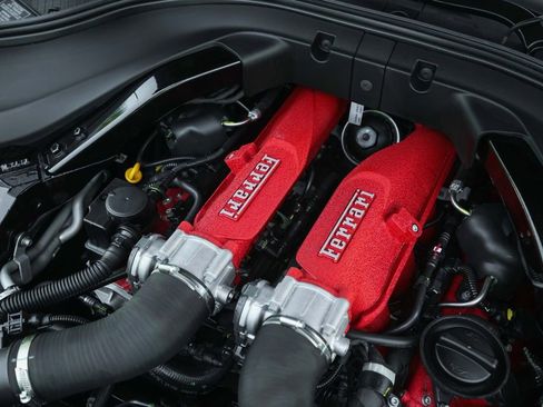 Certified 2024 Ferrari Roma Spider RWD image 27