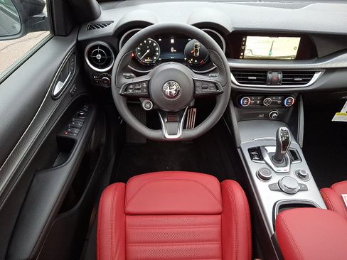 New 2025 Alfa Romeo Stelvio Sprint w/ Veloce Package image 7