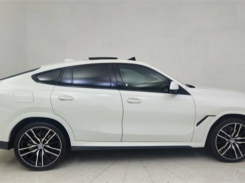 Used 2023 BMW X6 xDrive40i w/ Executive Package image 6