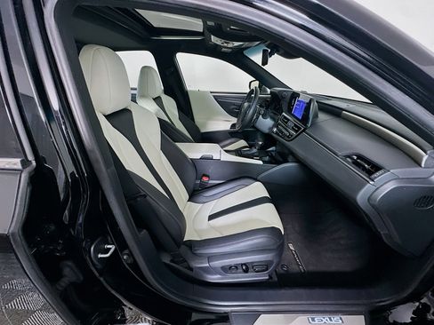 Used 2023 Lexus ES 350 F Sport image 34