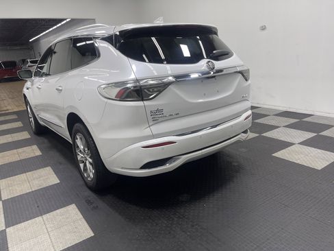 Used 2023 Buick Enclave Avenir w/ Avenir Technology Package AWD/4WD image 2