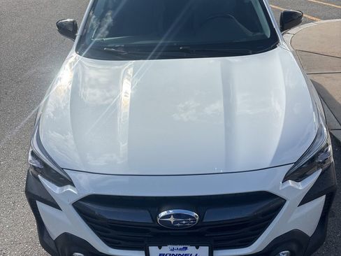 Used 2024 Subaru Outback Premium AWD/4WD image 8